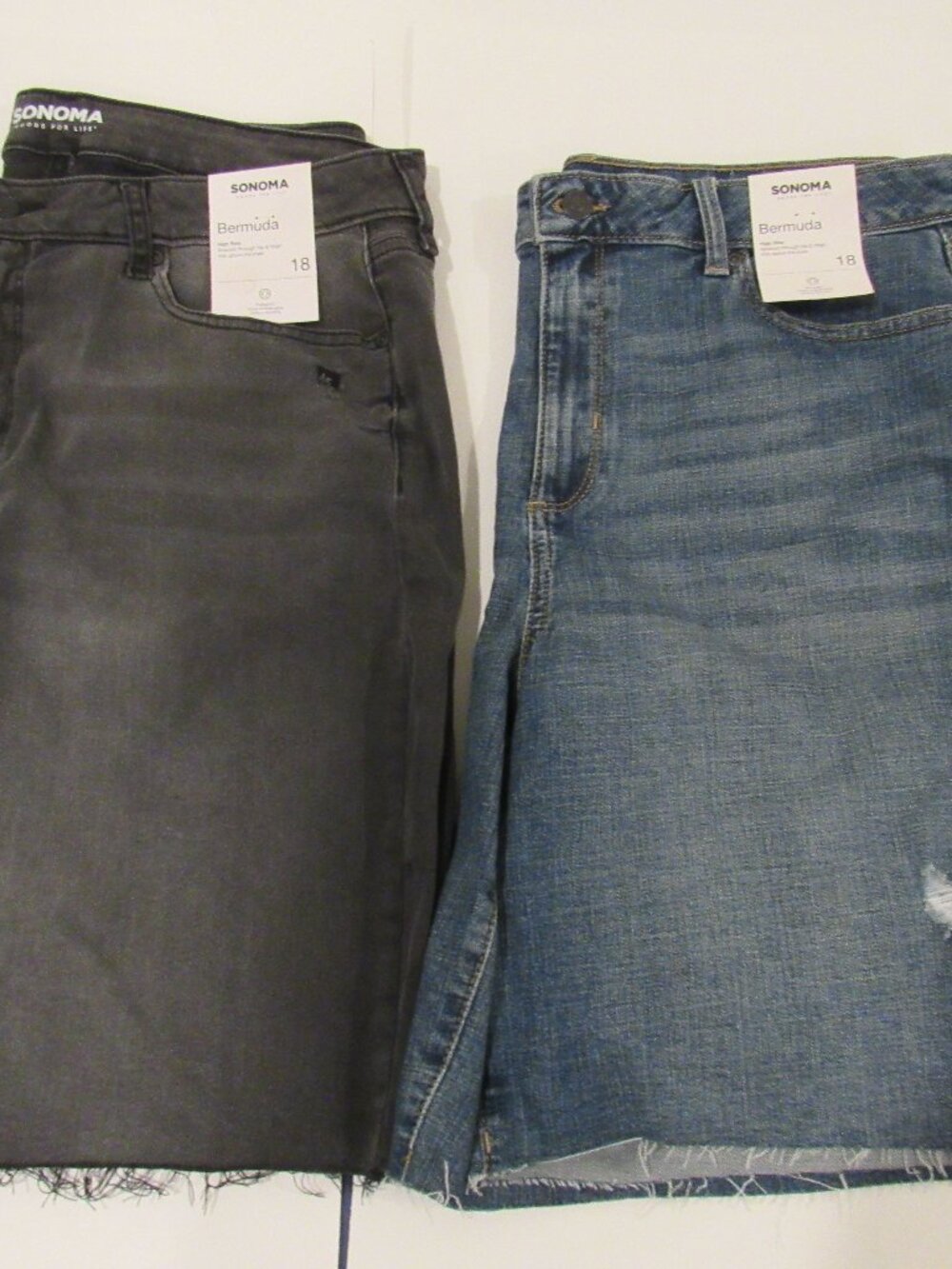 NEW $32 WOMEN'S BERMUDA DENIM SHORTS SIZE 18: CHOOSE BLACK OR BLUE